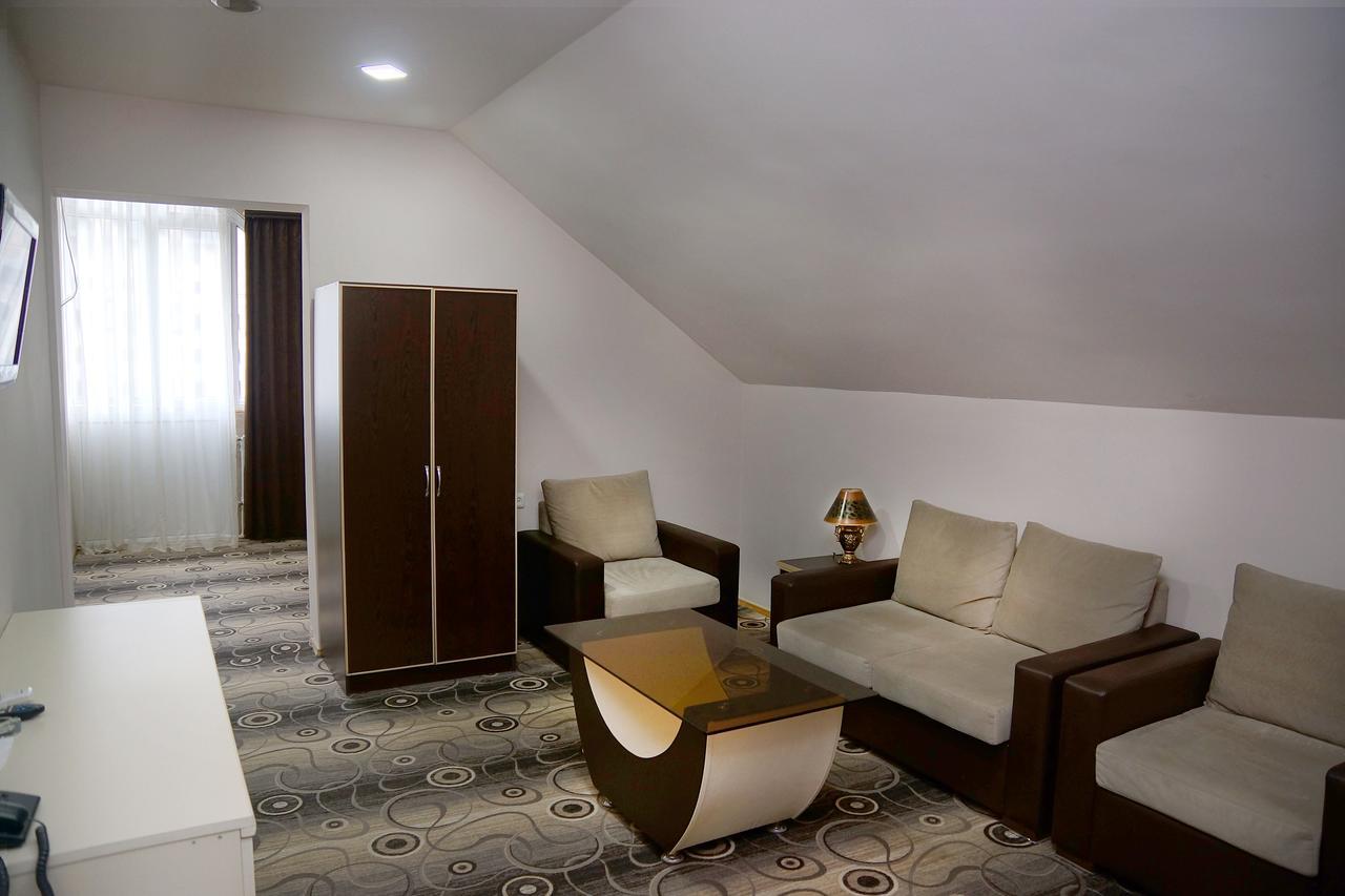 Nor Yerevan Hotel Kültér fotó
